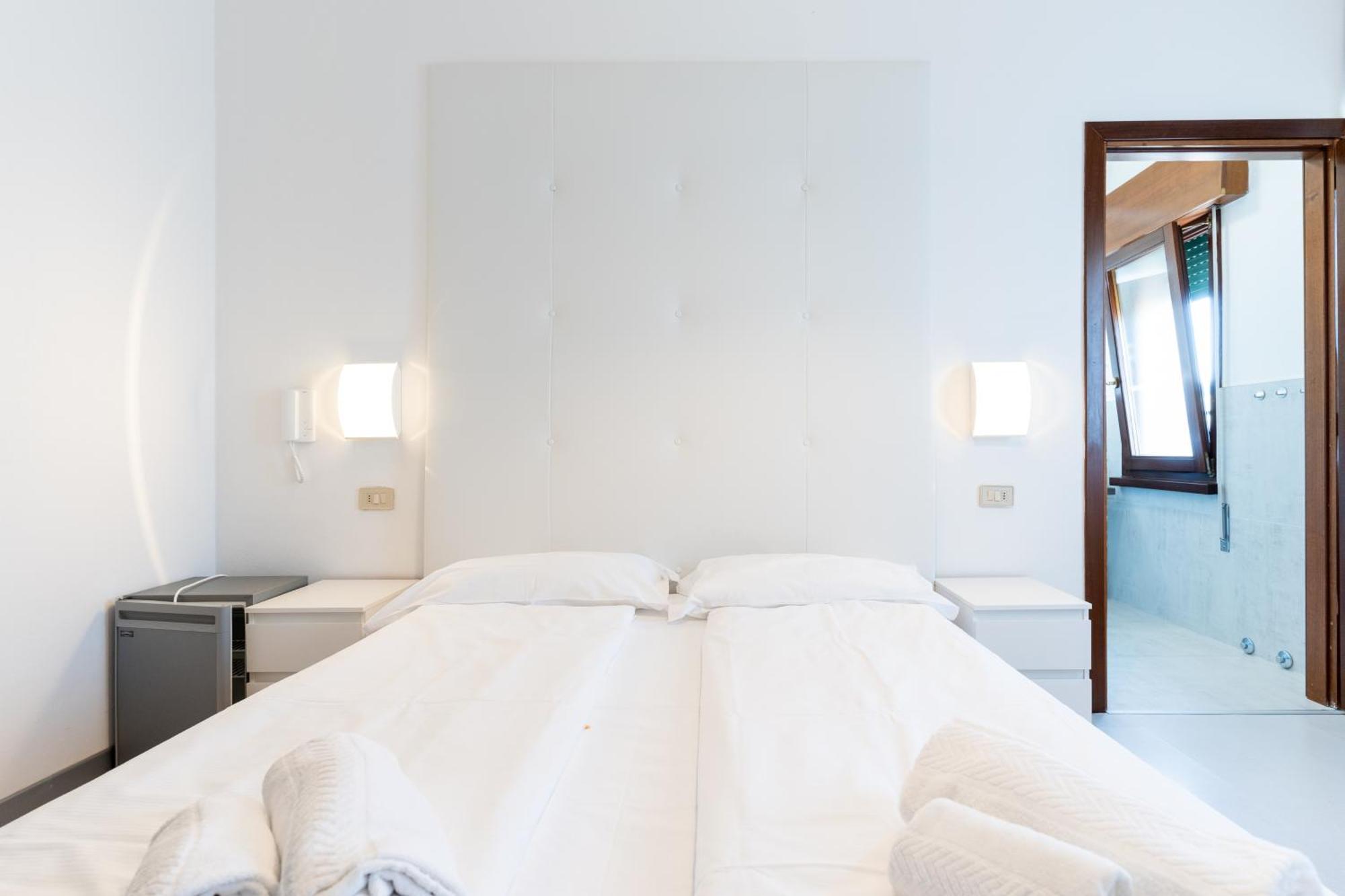 Hotel Regina カオルレ エクステリア 写真